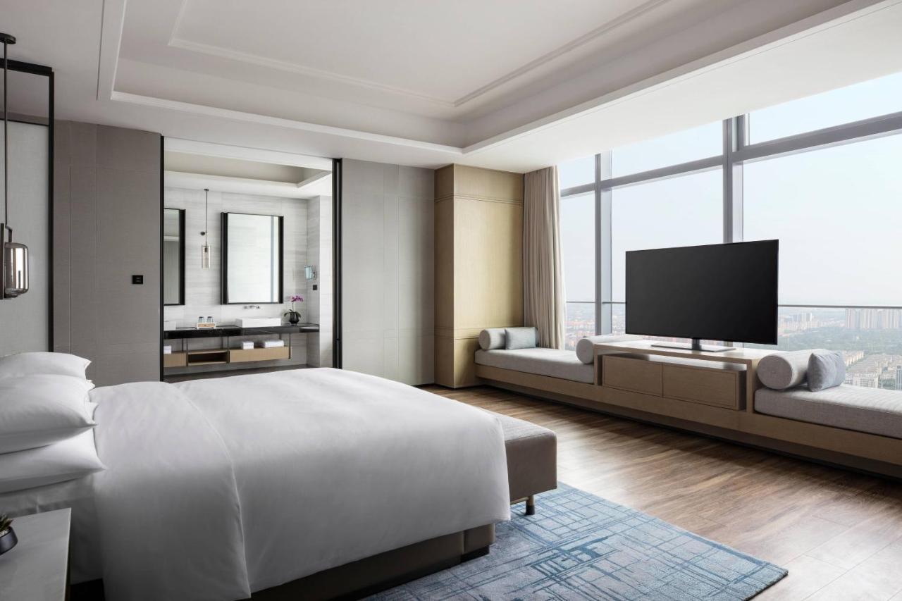 Zhangjiagang Marriott Hotel Dış mekan fotoğraf