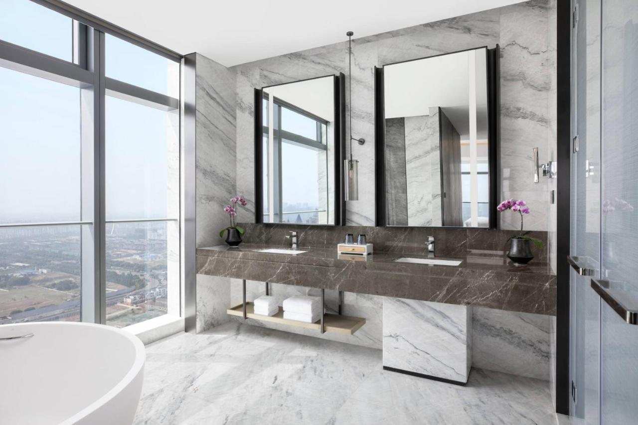 Zhangjiagang Marriott Hotel Dış mekan fotoğraf