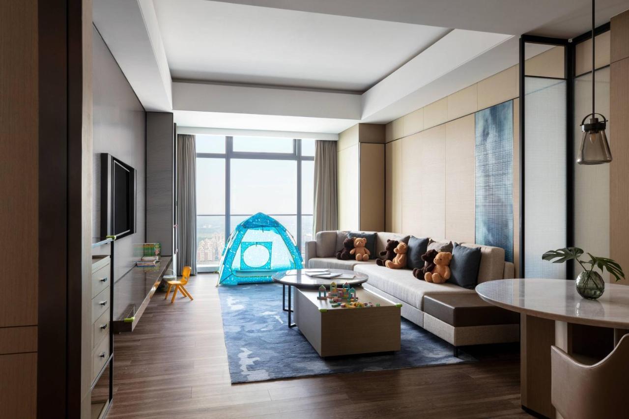 Zhangjiagang Marriott Hotel Dış mekan fotoğraf
