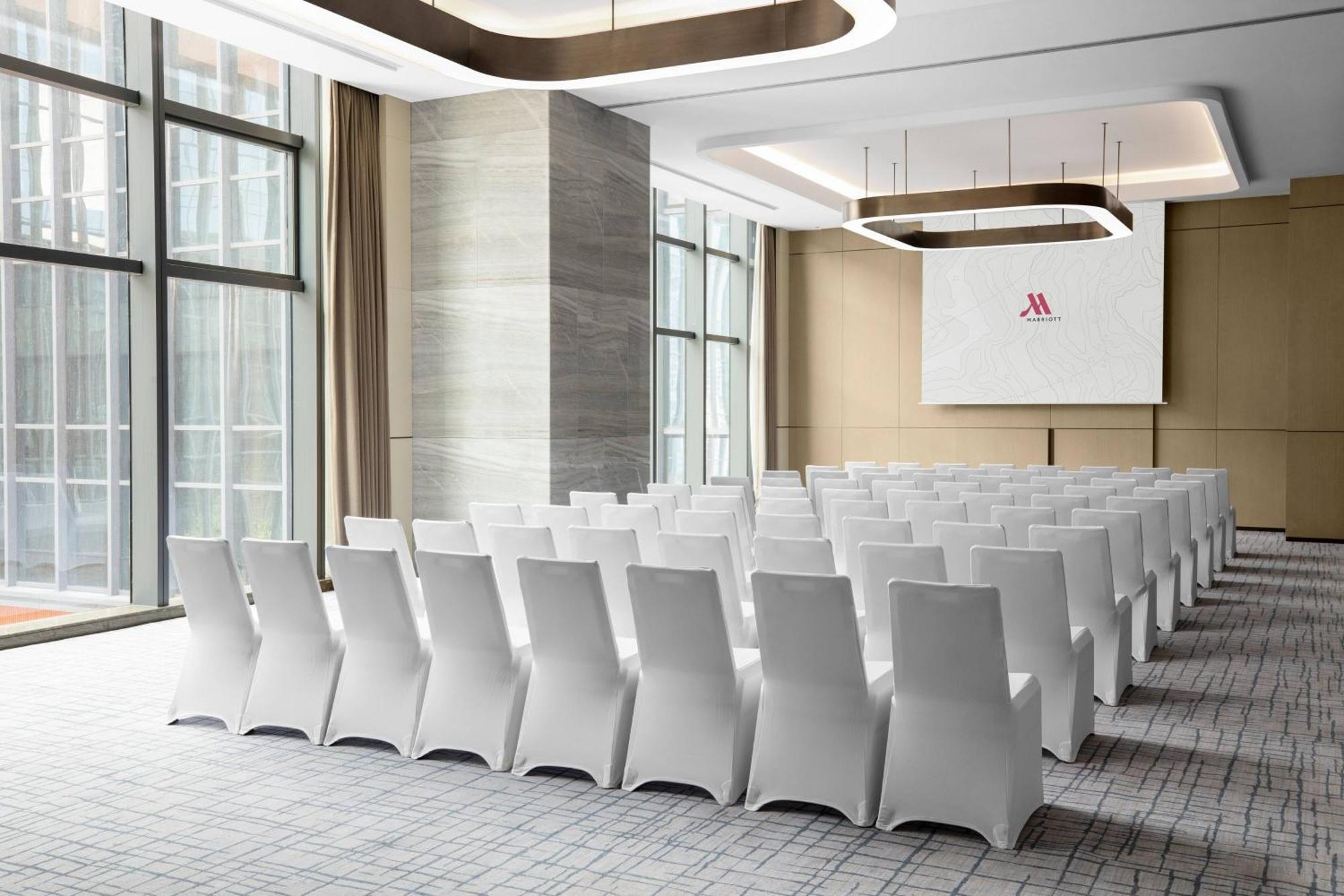Zhangjiagang Marriott Hotel Dış mekan fotoğraf